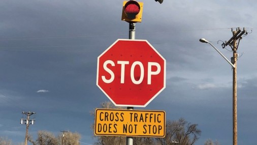 Algunas ciudades están estudiando como quitar los semáforos y los Stop. 