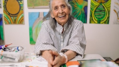 Muere a los 99 años la pintora latina Luchita Hurtado