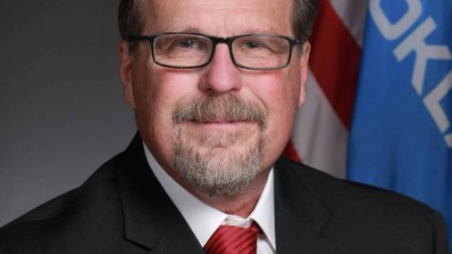 Senador Bergstrom Presenta un Proyecto de Ley para Ampliar los Derechos de las Víctimas