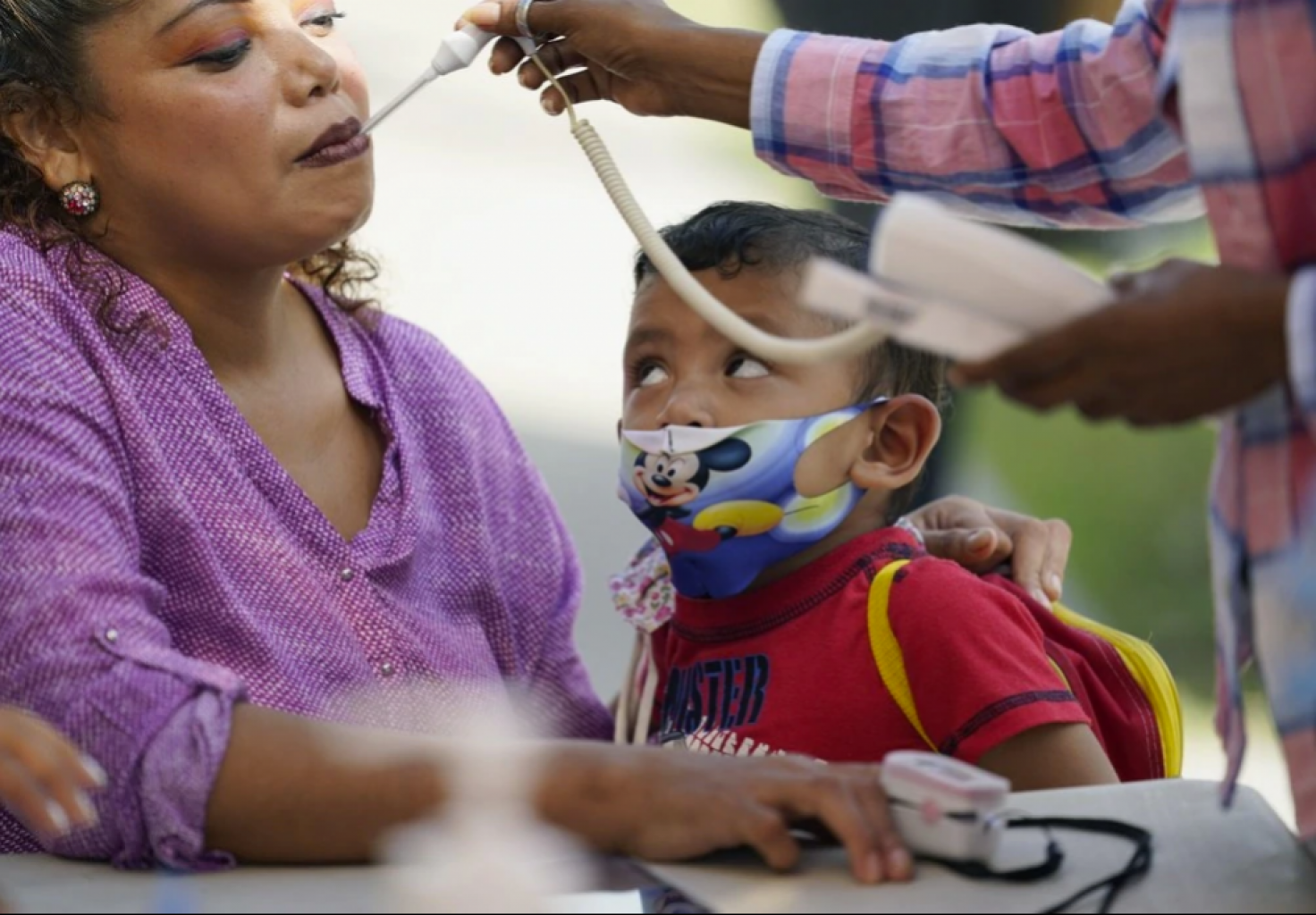 Grupos buscan brindar atención médica a migrantes en ruta a EEUU