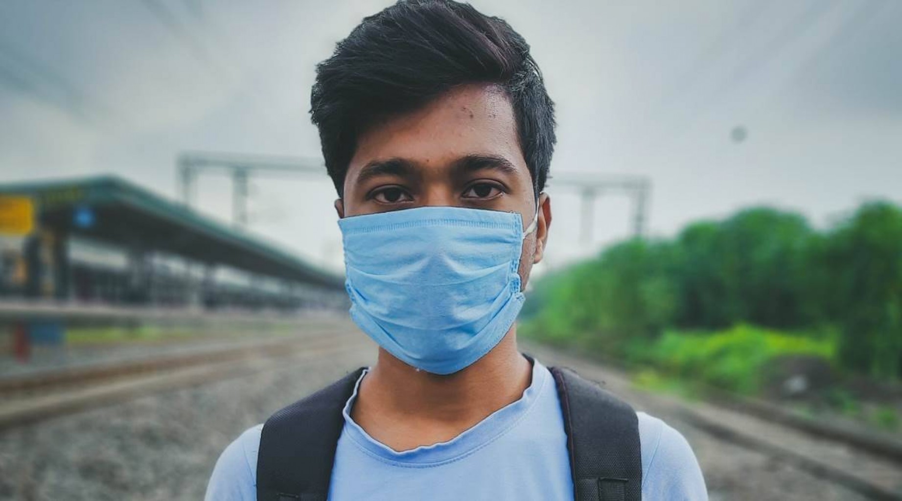 A medida que terminan los mandatos de máscaras, Oregon hace lo contrario con una regla permanente