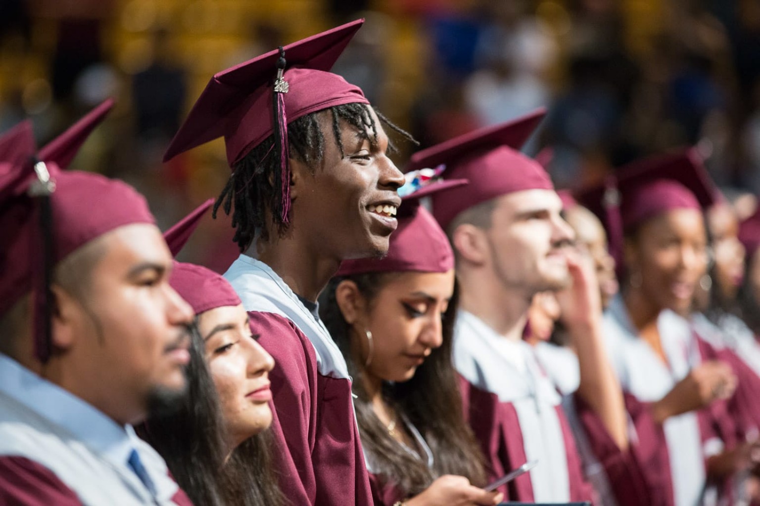 Escuelas Públicas de Tulsa celebran graduarse temprano