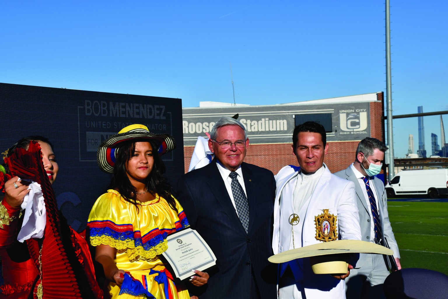 Bipartisan Senate Resolution  Commemorating Hispanic Heritage Month