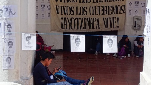 Expertos dicen que investigación mexicana sobre estudiantes desaparecidos fue falsificada