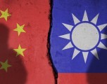 China amenaza a Taiwán en medio de la tragedia