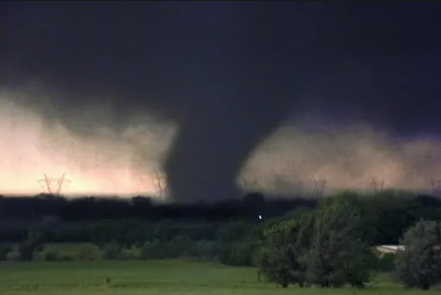 Como prepararse en caso de un tornado en Oklahoma City