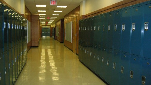 Legislatura de OK aprueba 'Ley Alyssa' para mejorar la seguridad escolar