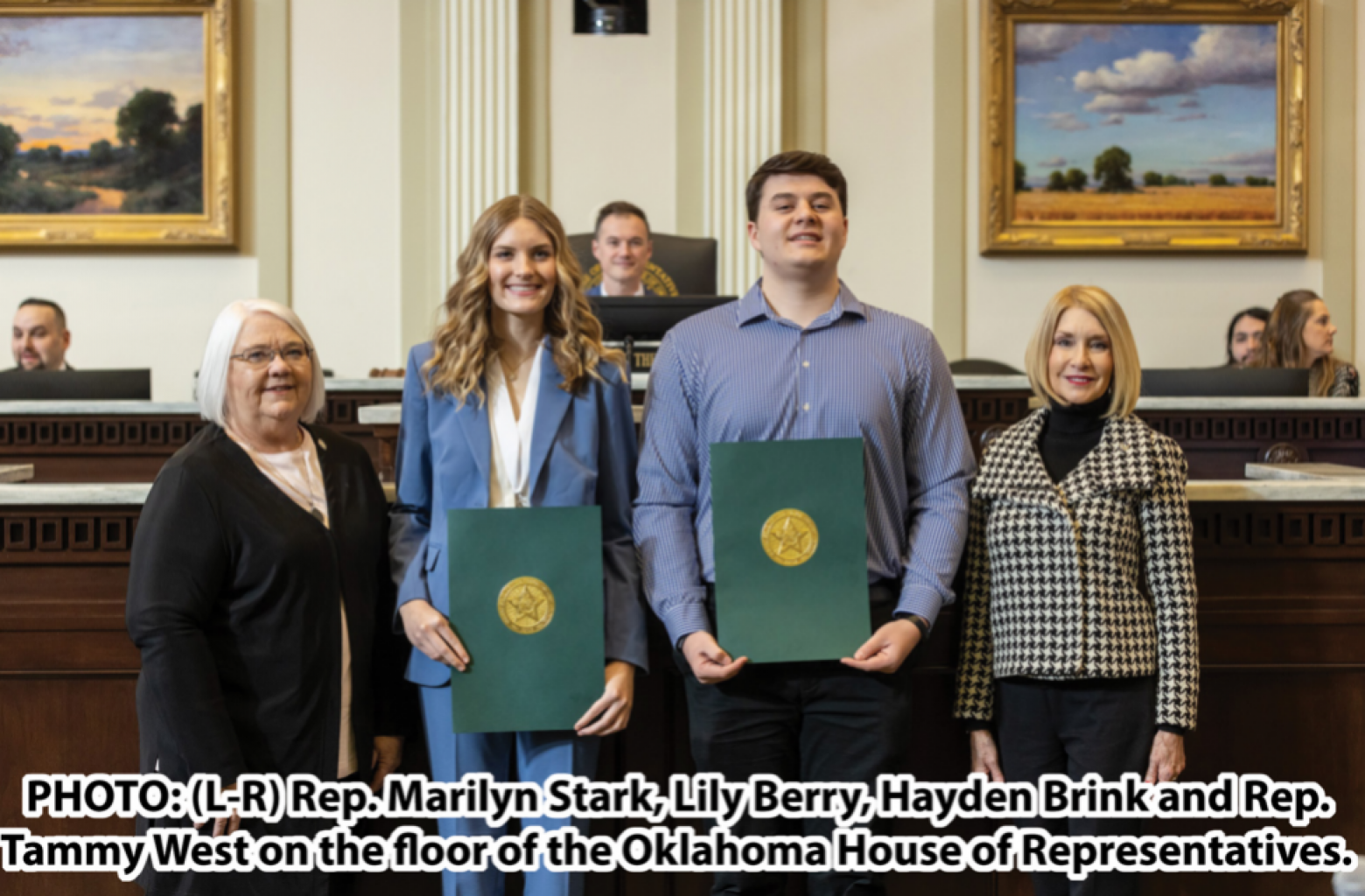 Honran a Estudiantes de Bethany High School en el Capitolio Estatal
