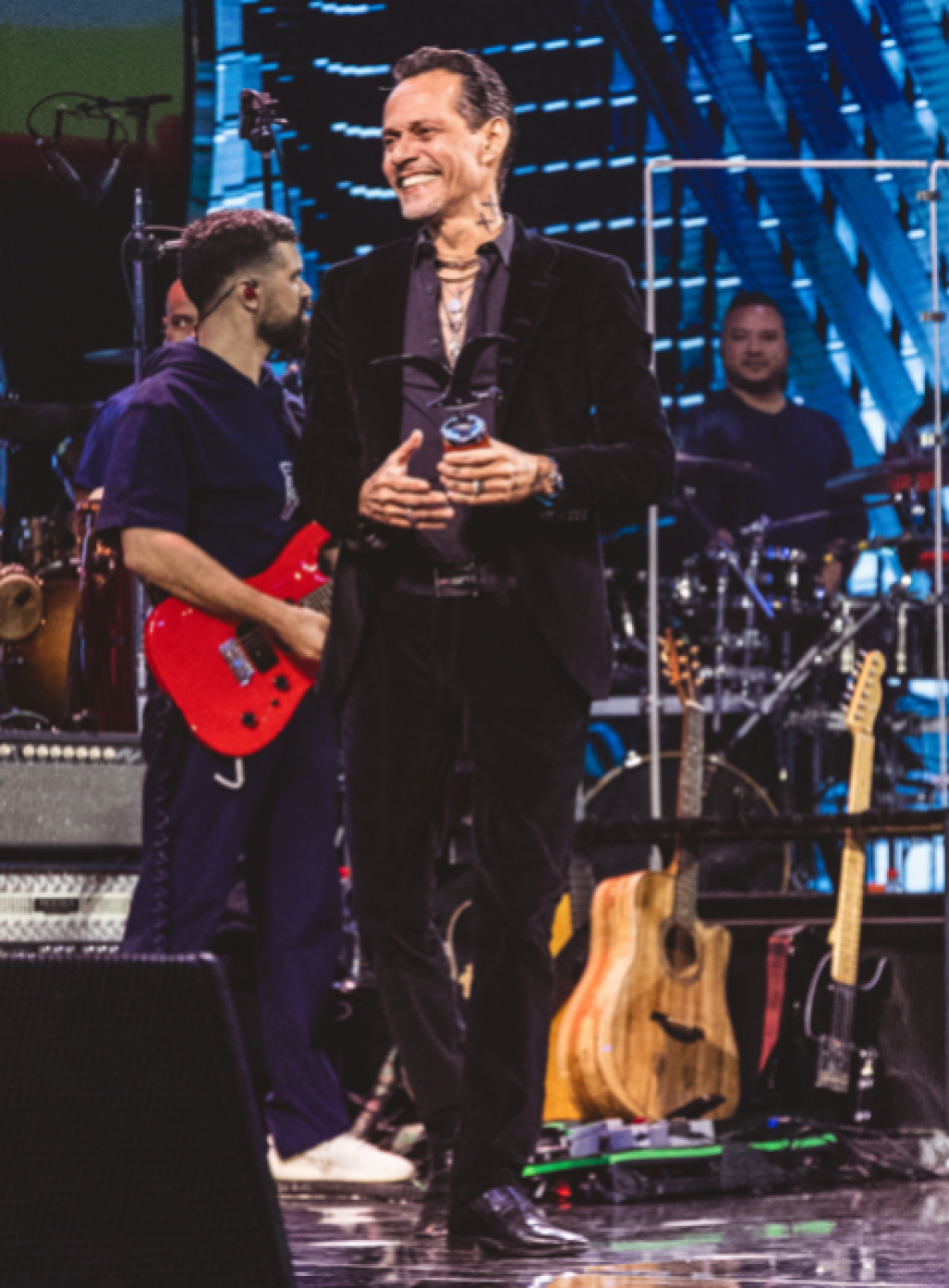 MARC ANTHONY "BRILLA EN LA NOCHE INAUGURAL DEL FESTIVAL DE VIÑA DEL MAR 2025 Y RECIBE OVACIÓN TOTAL"