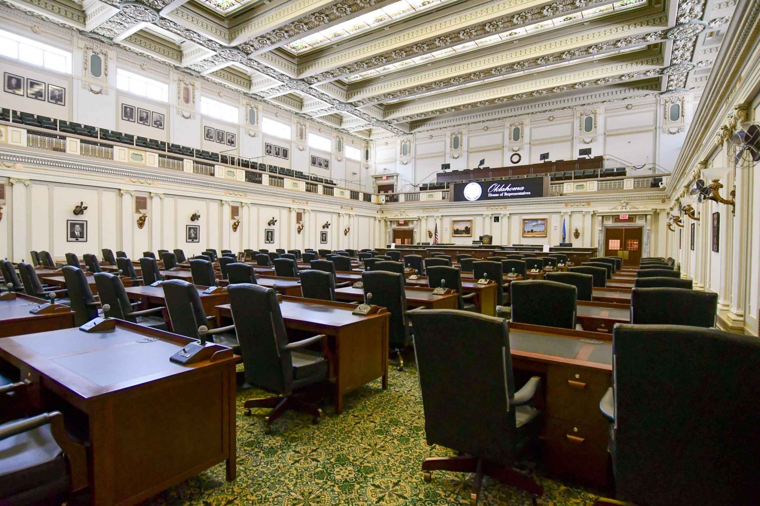 Miembros demócratas de la Cámara de Representantes se oponen al presupuesto estatal 