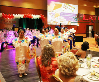 Celebrando a las Madres!