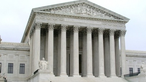 Corte Suprema de Justicia de los Estados Unidos prohíbe las cirugías de 