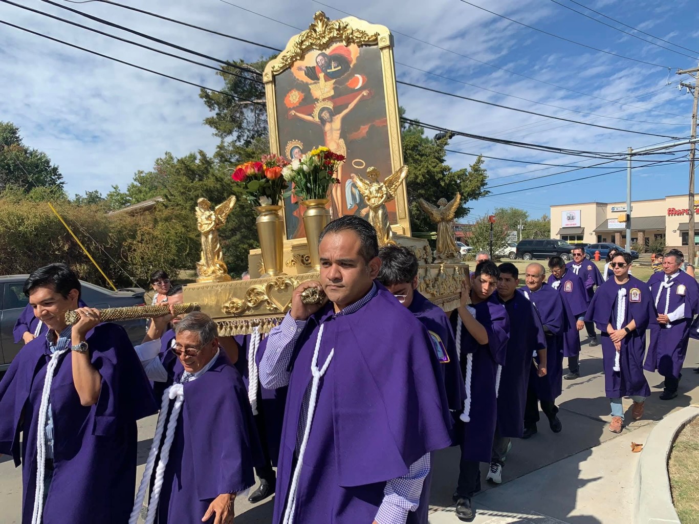 El Señor de los Milagros: Fe, Tradición y Comunidad