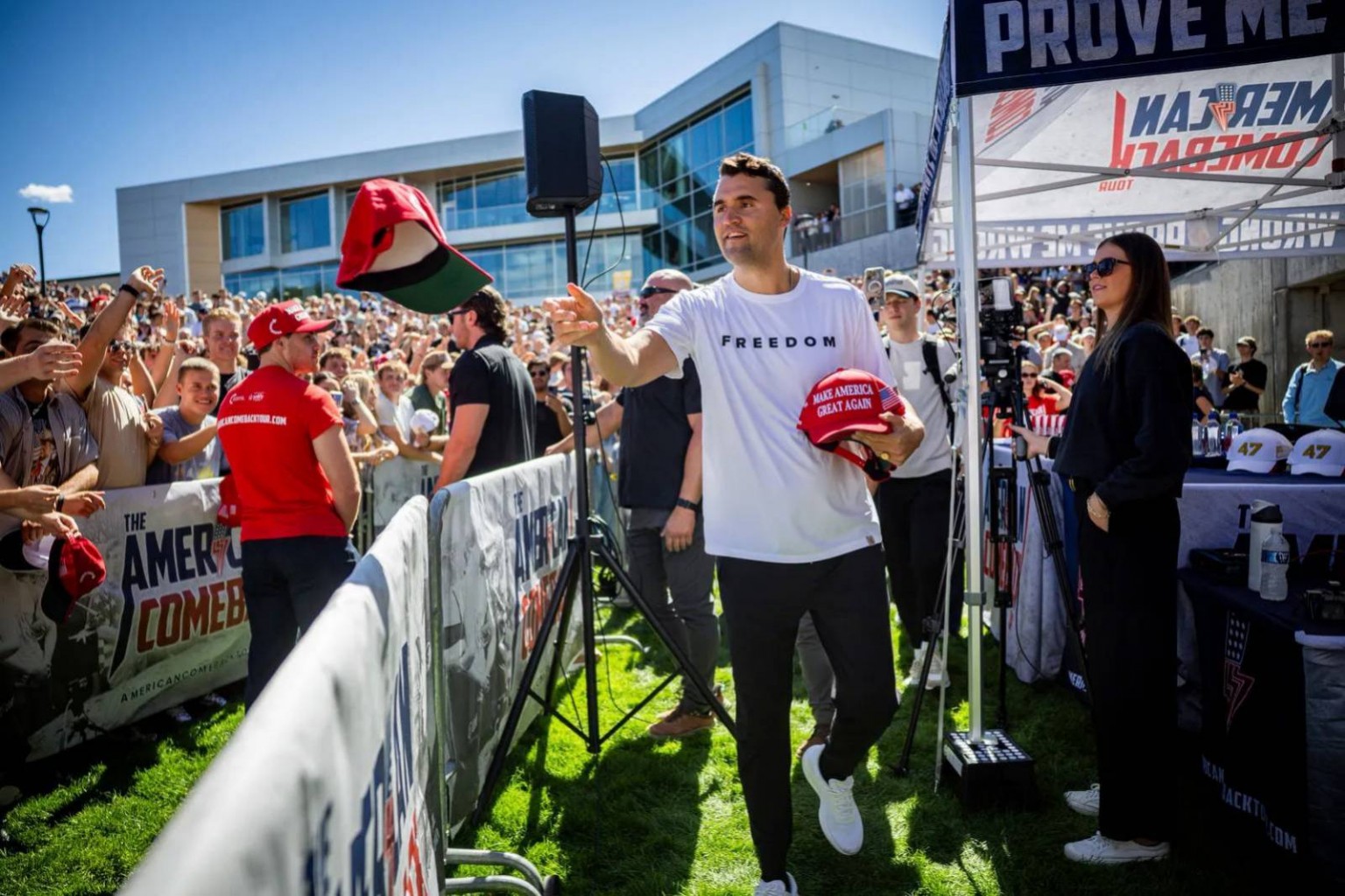 Charlie Kirk: opiniones controvertidas, estudiantes universitarios y percepción pública Charlie Kirk: opiniones controvertidas, estudiantes universitarios y percepción pública