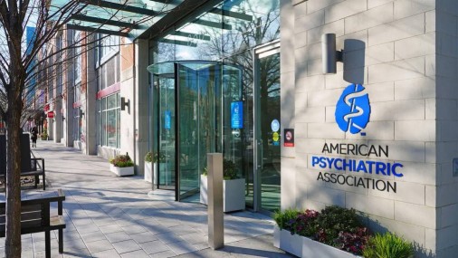 La Asociación Americana de Psiquiatría y la Asociación de Estudiantes Latinos de Medicina anuncian una colaboración estratégica para promover la salud de los Latinos