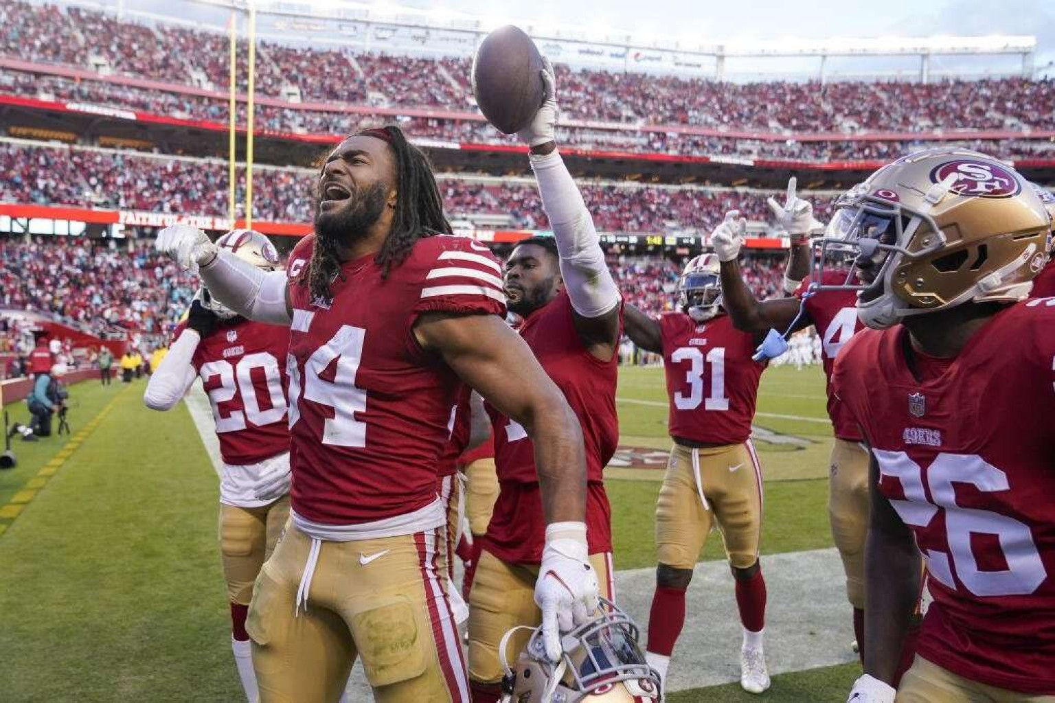 Over 40 Latinos on NFL Rosters to  start 2025 Season