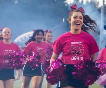 Campeones Nacionales bajo las 5G Lights de T-Mobile
