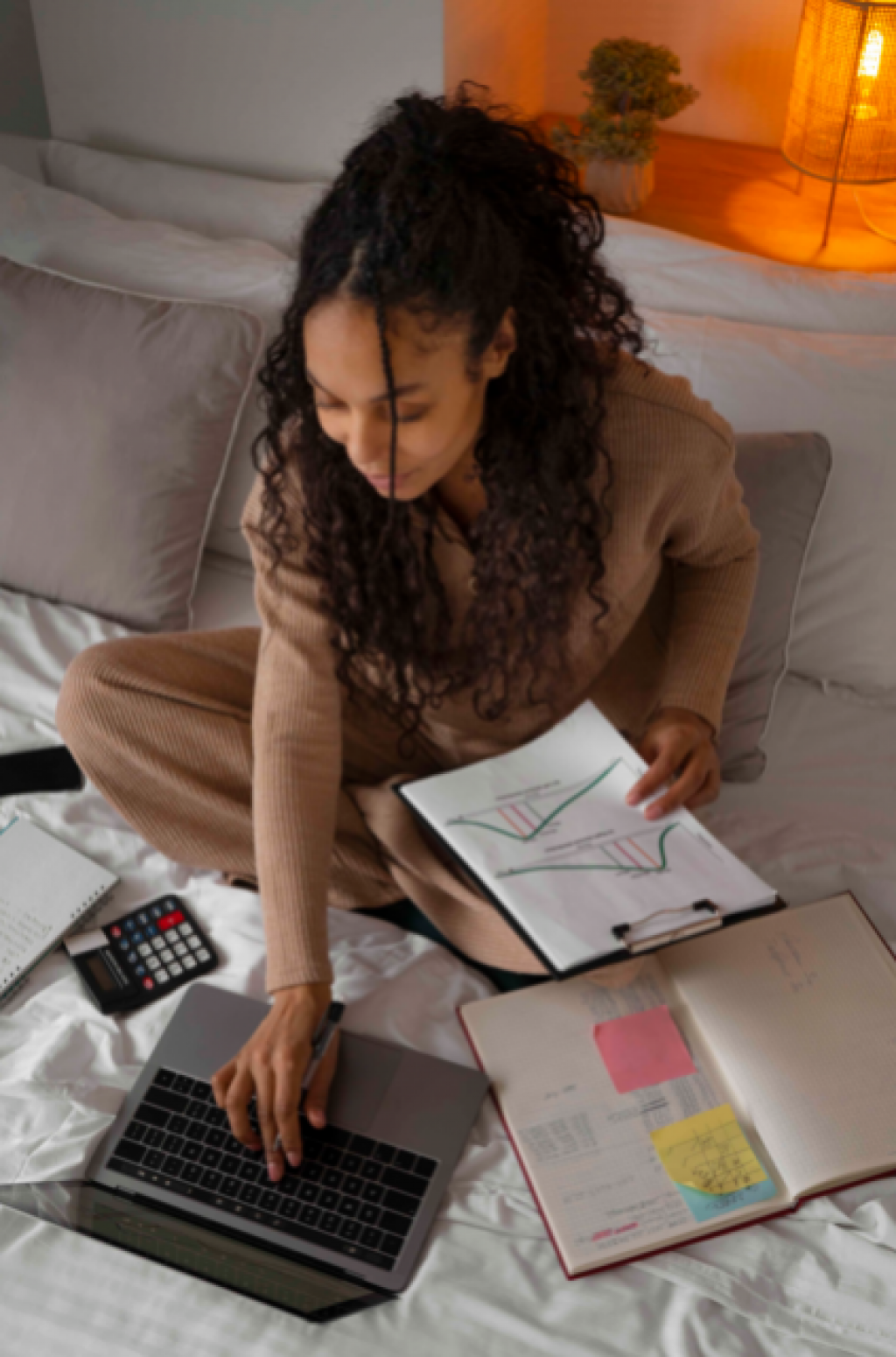 Pasos financieros que pueden tomar para empezar el año con fuerza