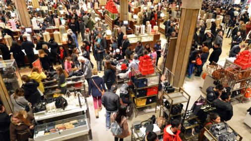 Estadounidenses ansiosos por la temporada navideña; la atención médica y la economía