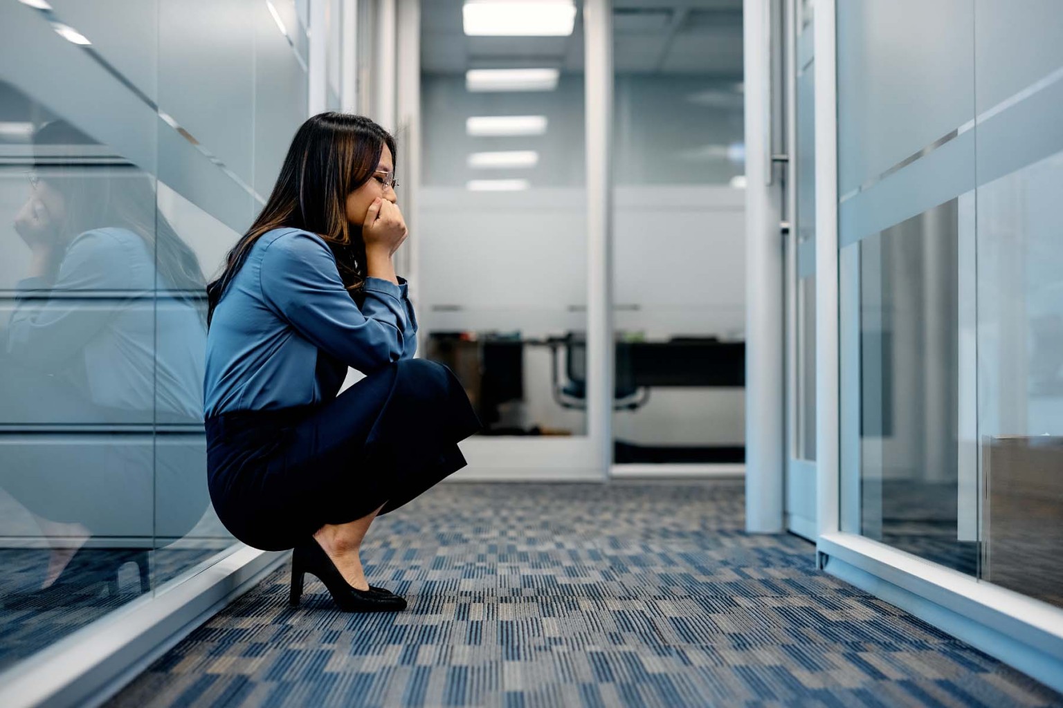 Cómo apoyar mejor a los empleados que enfrentan violencia doméstica
