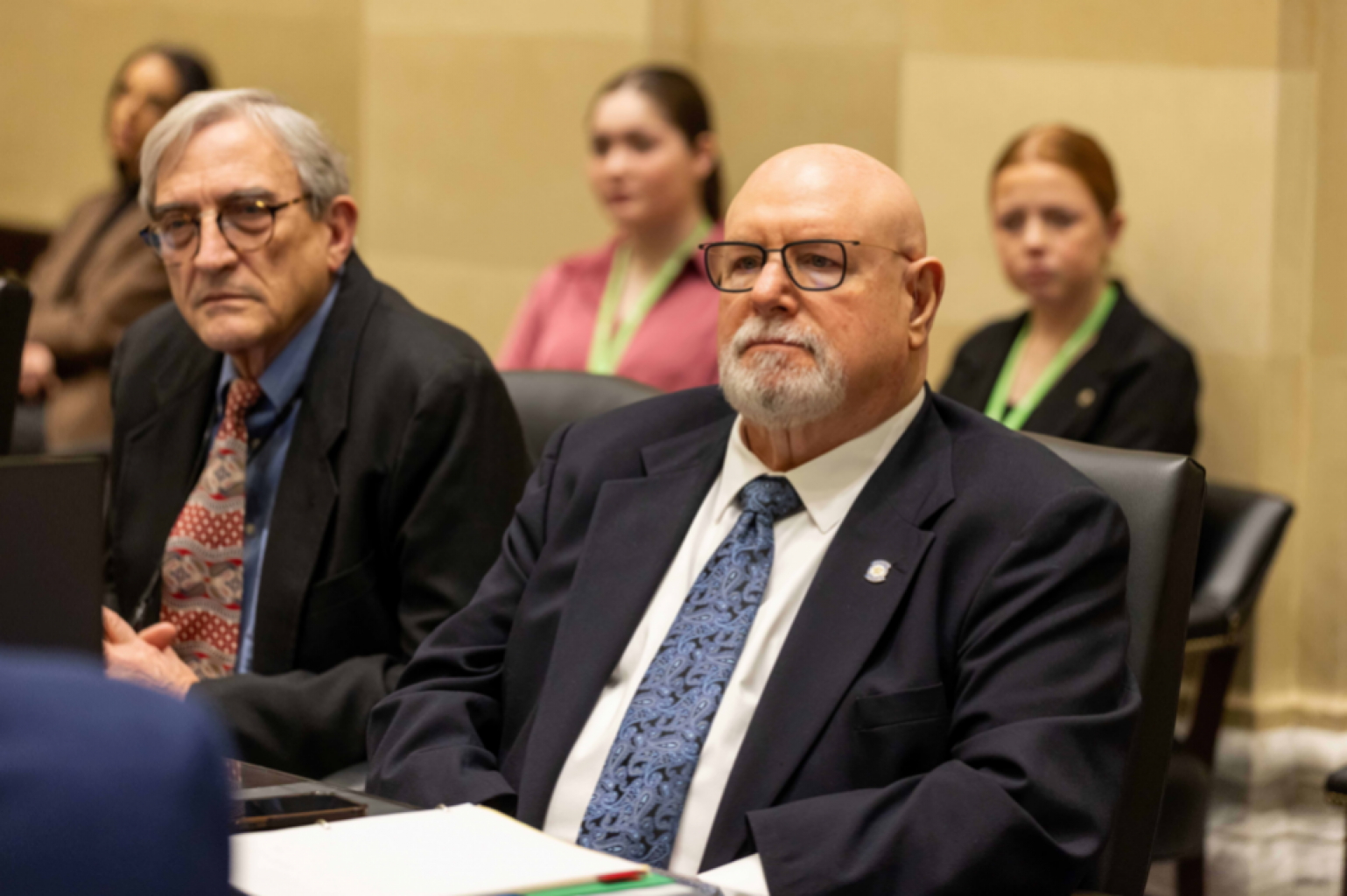 Actualización legislativa: Avances y proyectos clave tras la fecha límite del comité de supervisión