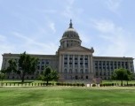 Nuevas Leyes en Oklahoma redefinen justicia, educación y debate social