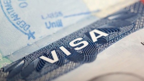 EE. UU. amplía el programa de bonos de visado para algunos turistas y visitantes 