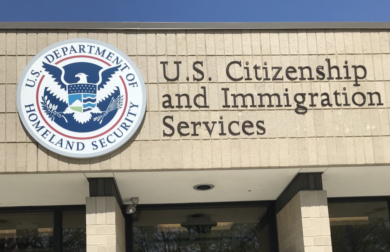 Ciudadanía bajo lupa: USCIS podrá preguntar hasta a sus vecinos