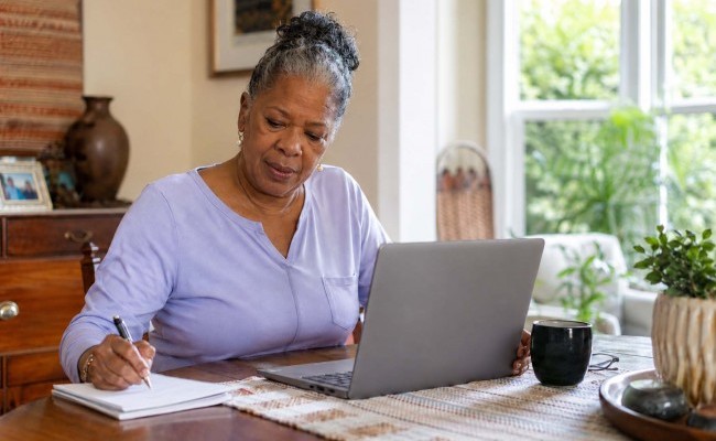 Conceptos erróneos sobre Medicare que debe tener en cuenta durante este Período de Inscripción Anual